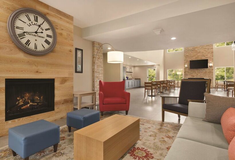 هتل Spark By Hilton Redlands