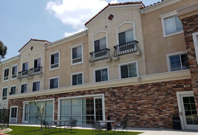 هتل Spark By Hilton Redlands