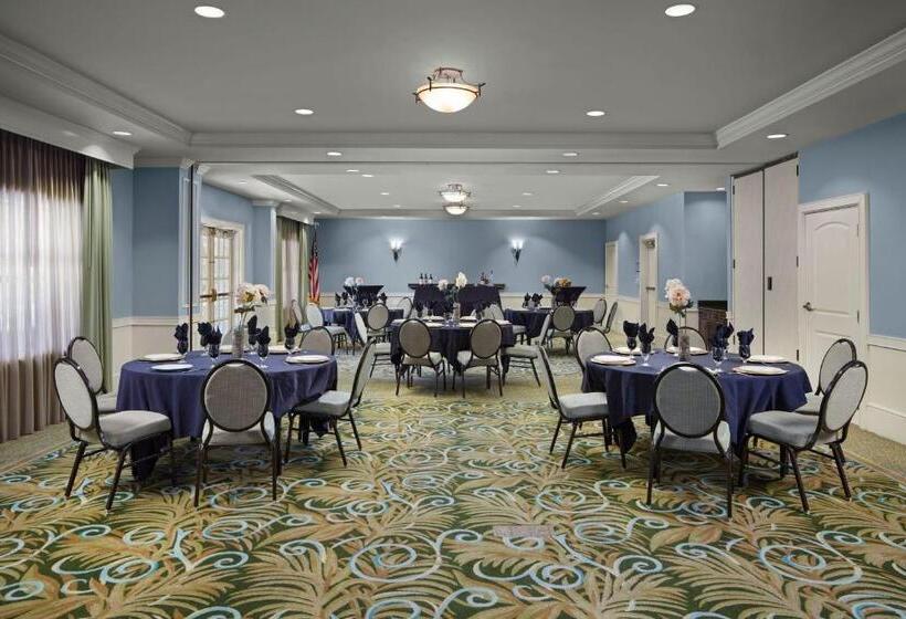 هتل Courtyard Charleston Mount Pleasant