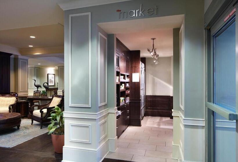 هتل Courtyard Charleston Mount Pleasant