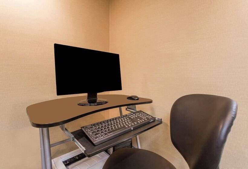 酒店 Days Inn By Wyndham Dumfries Quantico