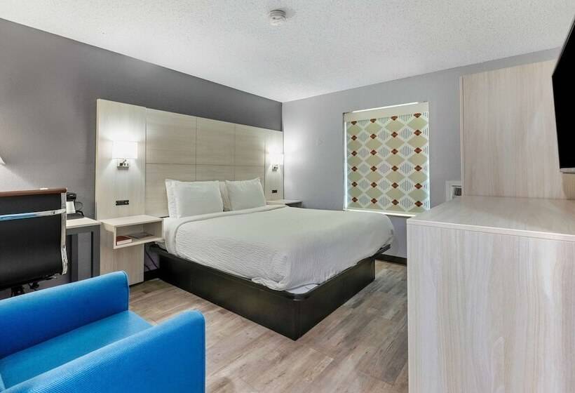 Отель Days Inn By Wyndham Savannah Gateway I95