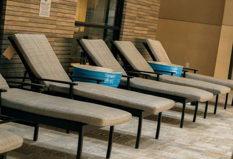 فندق Doubletree By Hilton Lubbock  University Area