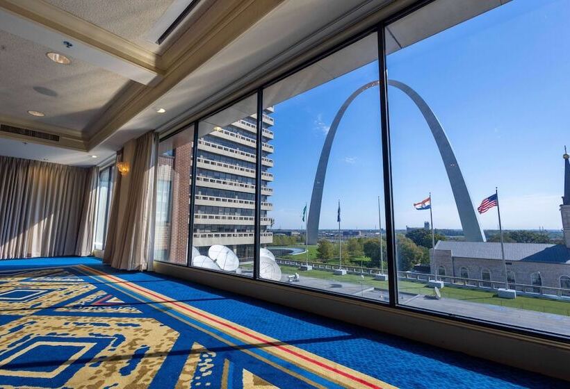 Hotel Drury Plaza St Louis At The Arch