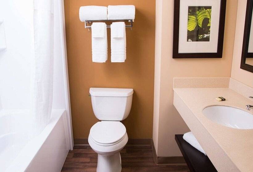 בית מלון כפרי Extended Stay America Suites  Chicago  Skokie