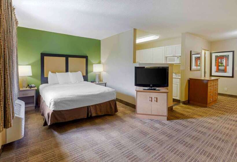בית מלון כפרי Extended Stay America Select Suites   Raleigh   Rtp   4610 Miami Blvd