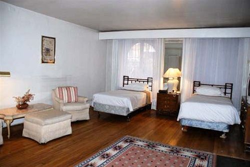 Pensione Guest House Off Park