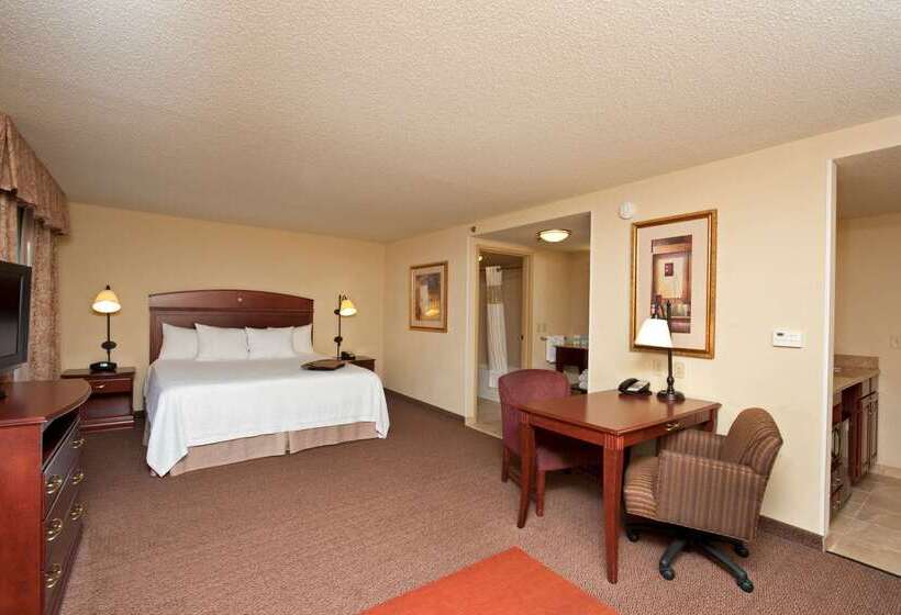 هتل Hampton Inn & Suites Bloomingtonnormal