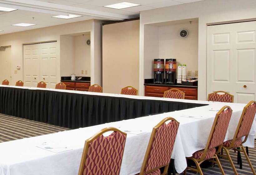 هتل Hampton Inn & Suites Bloomingtonnormal