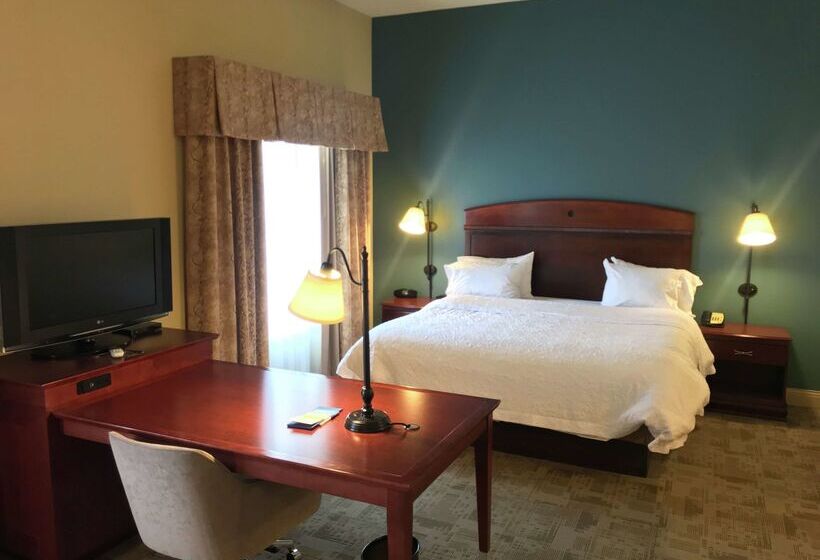 هتل Hampton Inn & Suites Bloomingtonnormal