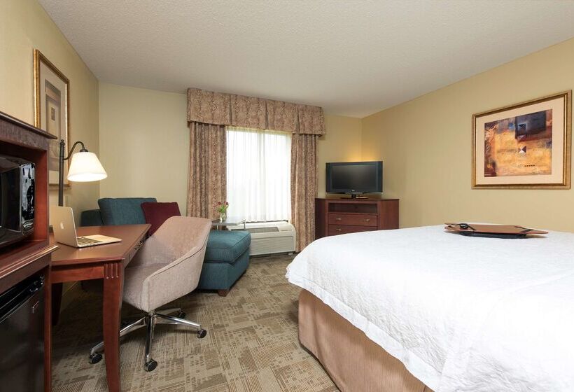 هتل Hampton Inn & Suites Bloomingtonnormal