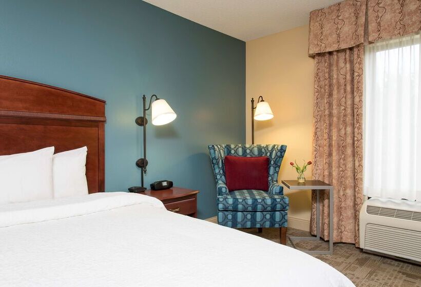 هتل Hampton Inn & Suites Bloomingtonnormal