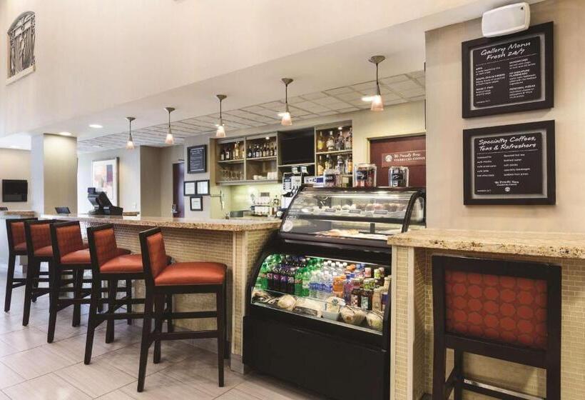 هتل Hyatt Place College Station