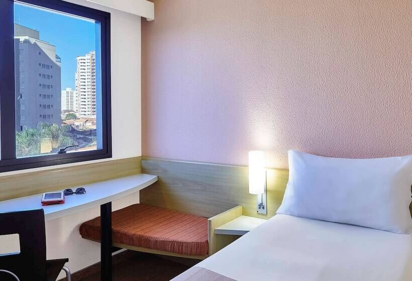 هتل Ibis Taubate