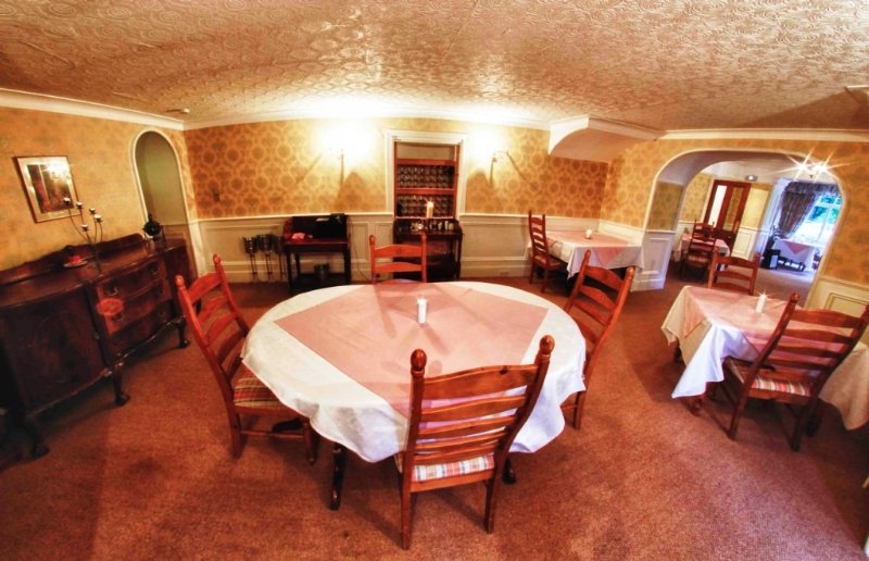 فندق Milton House