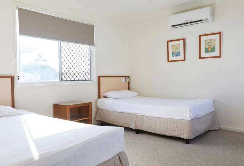 בית מלון כפרי Nrma Treasure Island Holiday Resort