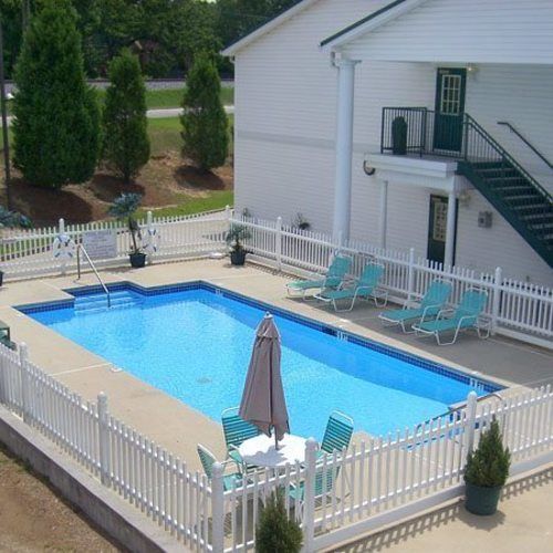 فندق Plantation Inn & Suites Jackson