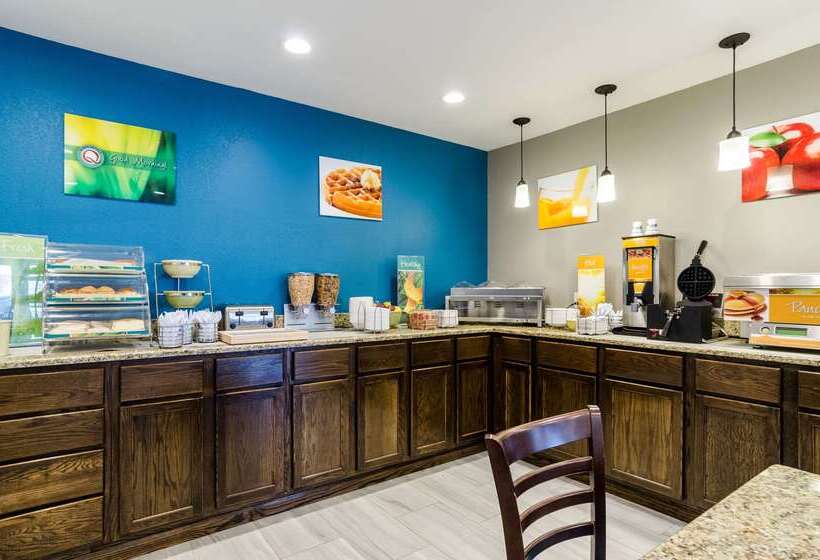 فندق Quality Inn