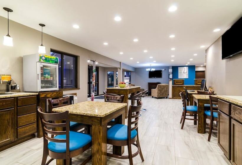 فندق Quality Inn