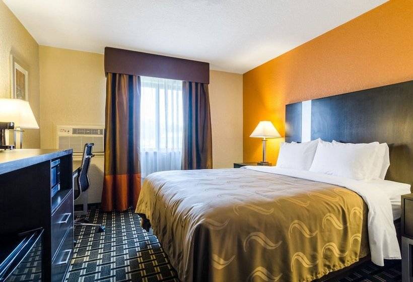 Отель Quality Inn