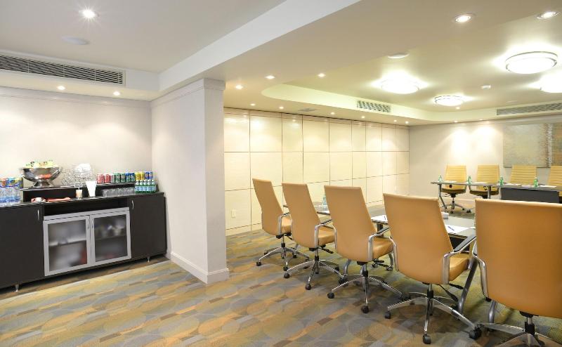 Szálloda The Shaw Club