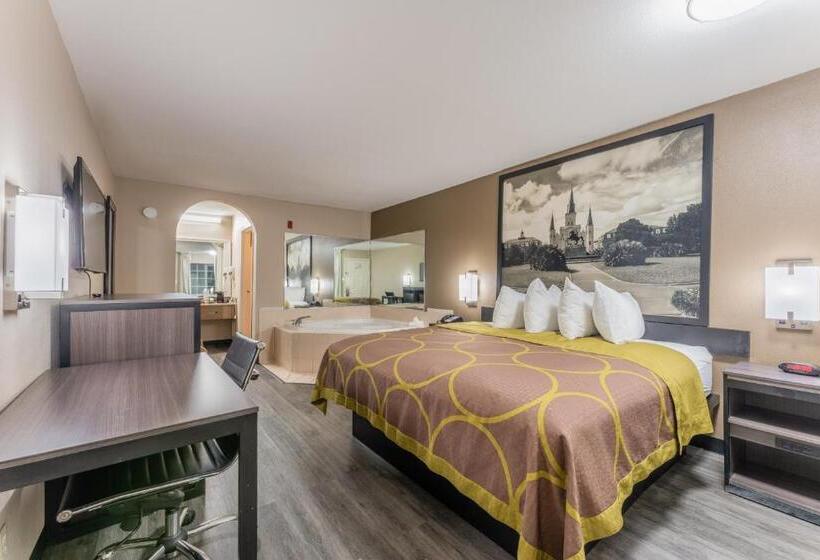 هتل Super 8 By Wyndham Lake Charles Northeast