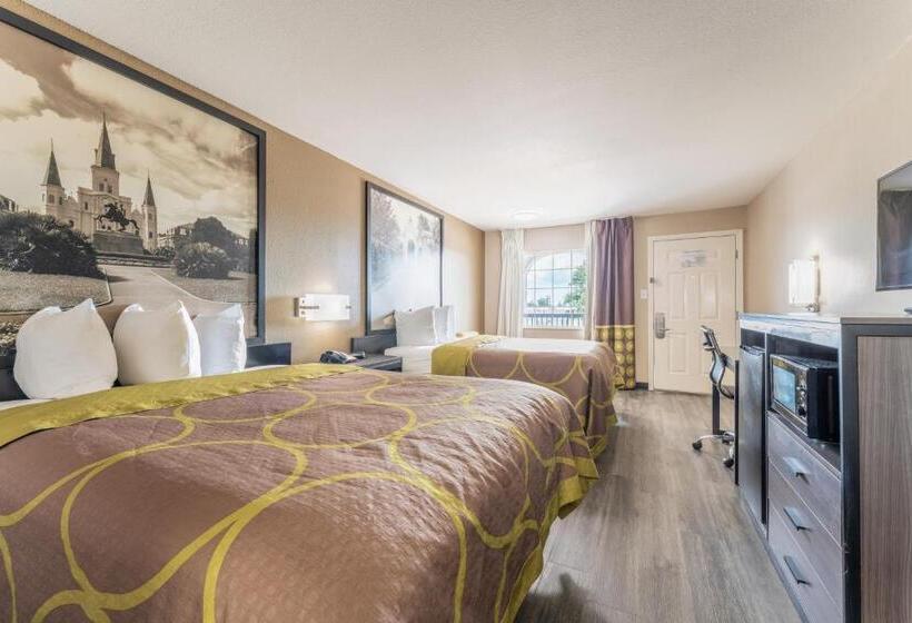 هتل Super 8 By Wyndham Lake Charles Northeast