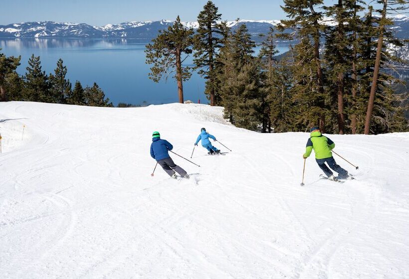 هتل The Incline Lodge