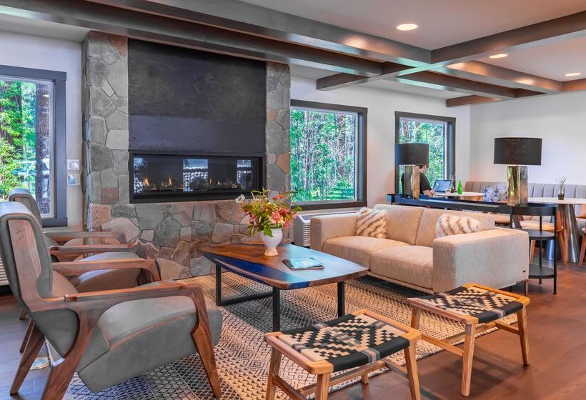 هتل The Incline Lodge