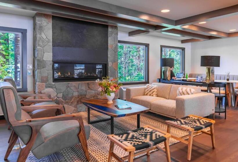 هتل The Incline Lodge