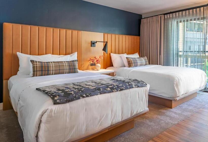 هتل The Incline Lodge