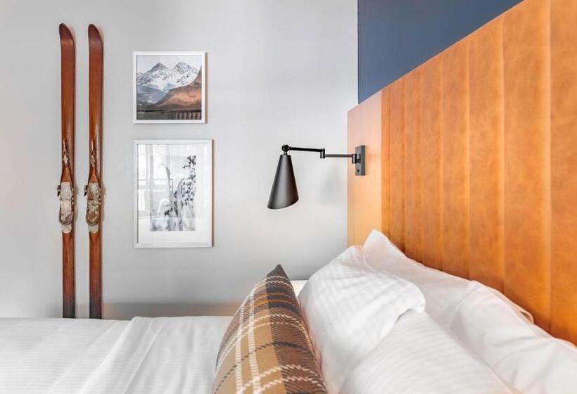 هتل The Incline Lodge