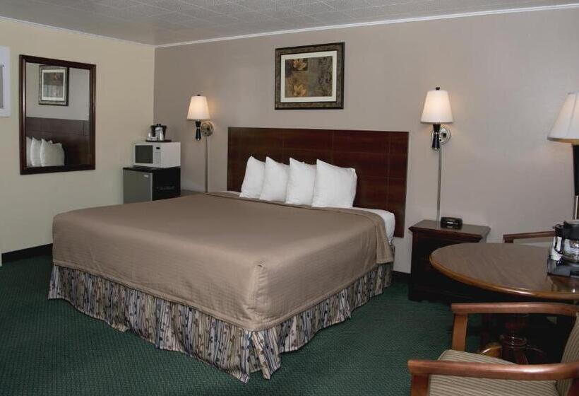 هتل Travelers Inn