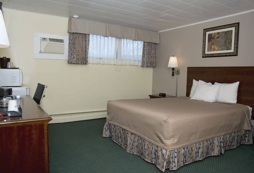 هتل Travelers Inn