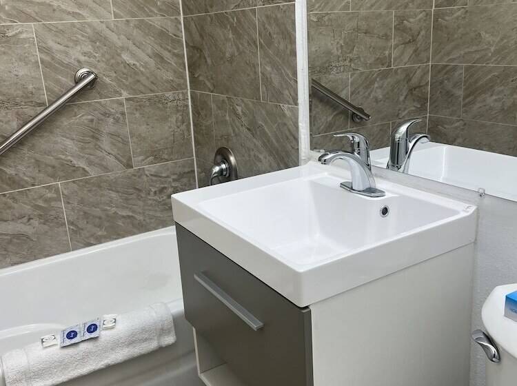 هتل University Inn Chico