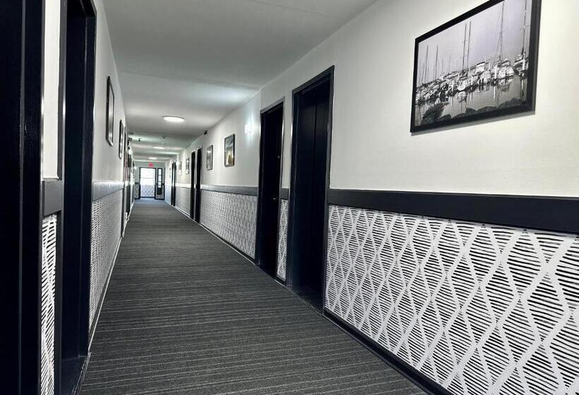 מוטל Budget Host East End Hotel In Riverhead