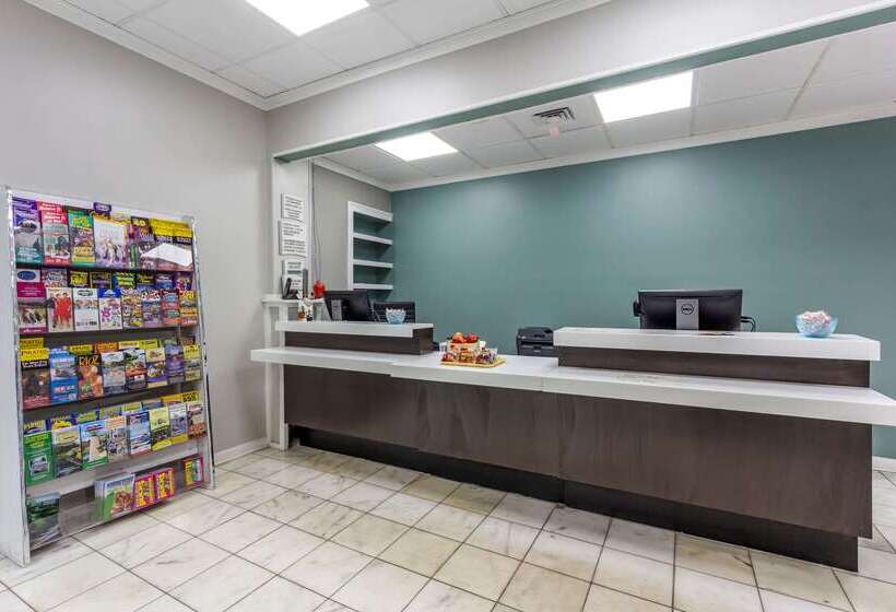 Мотель Quality Inn & Suites