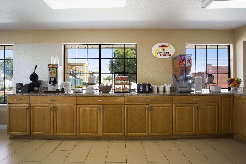 モーテル Super 8 By Wyndham Grand Prairie Southwest