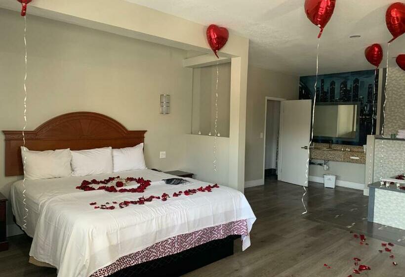 پانسیون Mid City Inn & Suites Pico Rivera