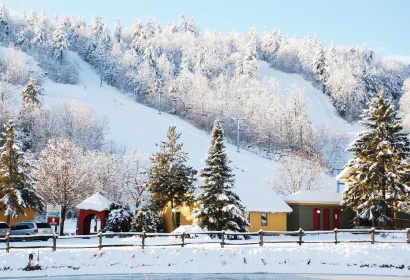 منتجع Calabogie Peaks Hotel, Ascend Hotel Collection