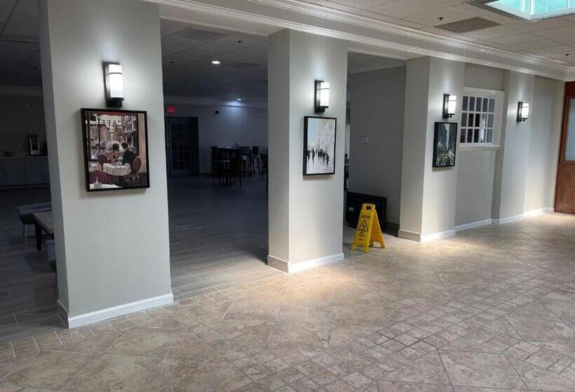 فندق صغير Quality Inn & Suites New Hartford   Utica