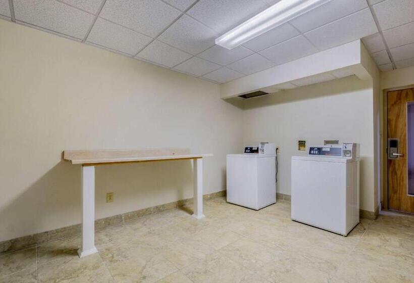 فندق صغير Quality Inn & Suites New Hartford   Utica