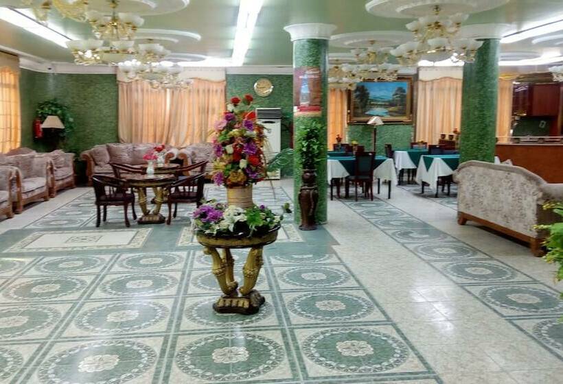 فندق صغير Sahari Palace