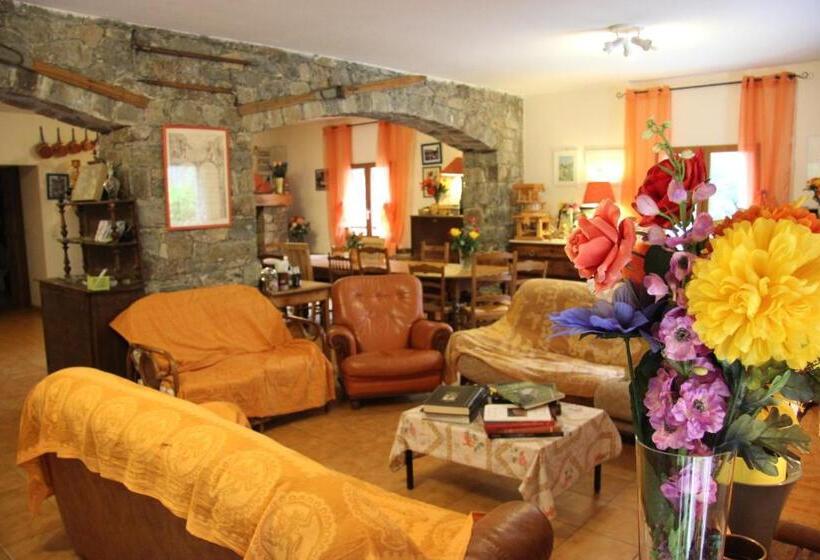 مبيت وإفطار Chambre D Hôte Chez Antoinette Et Charles