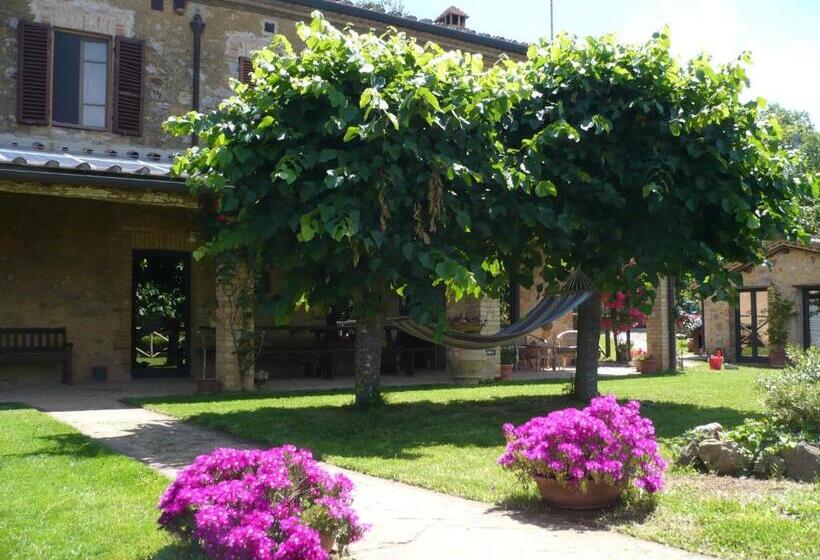 Отель Podere Marroneto
