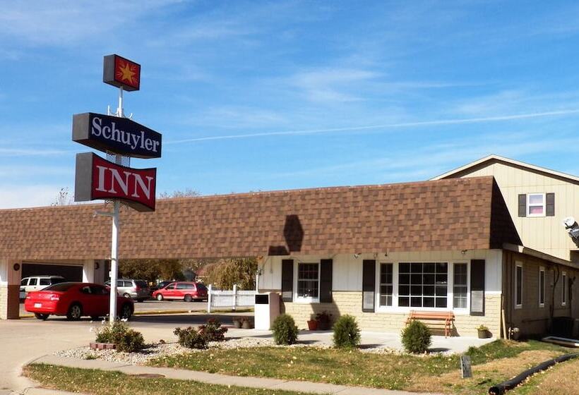 모텔 Schuyler Inn