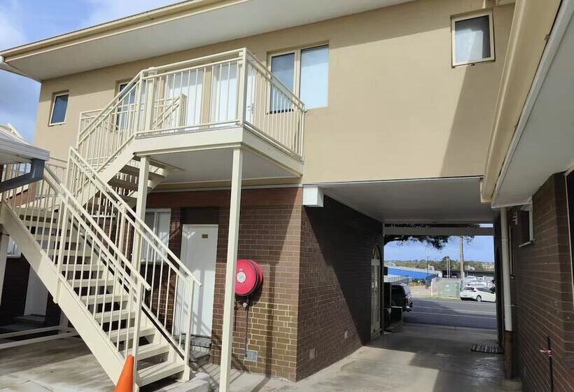 Colonial Lodge Motel Geelong