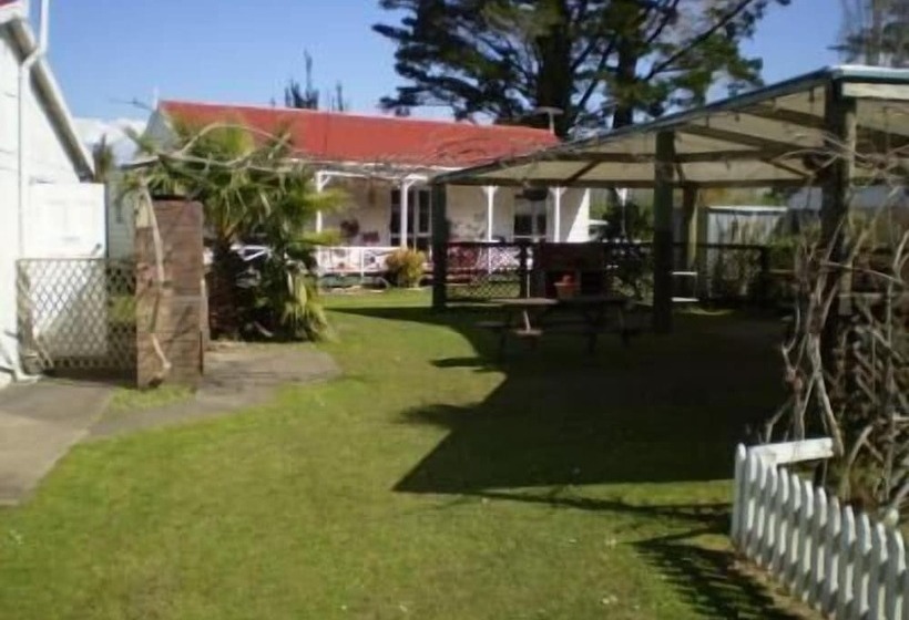 هتل Whitianga Campground