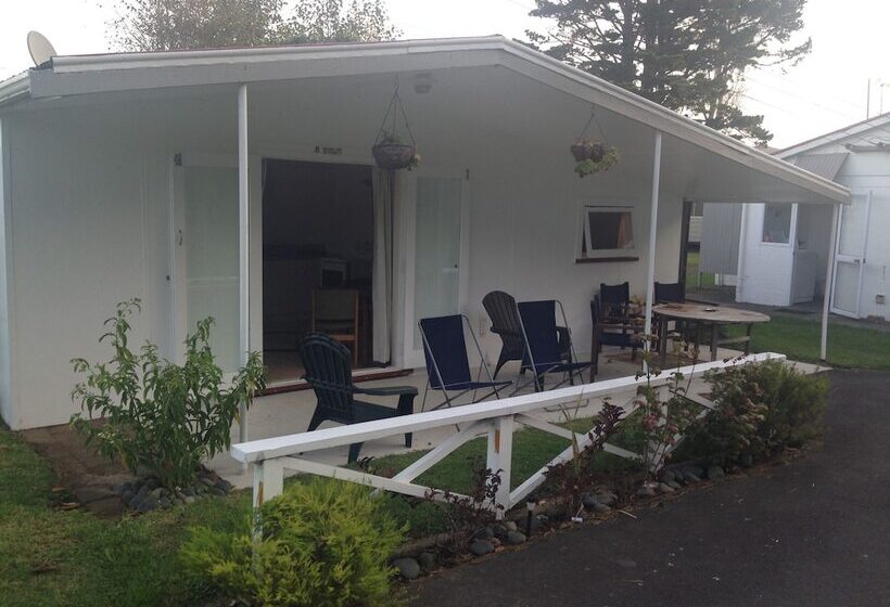 هتل Whitianga Campground