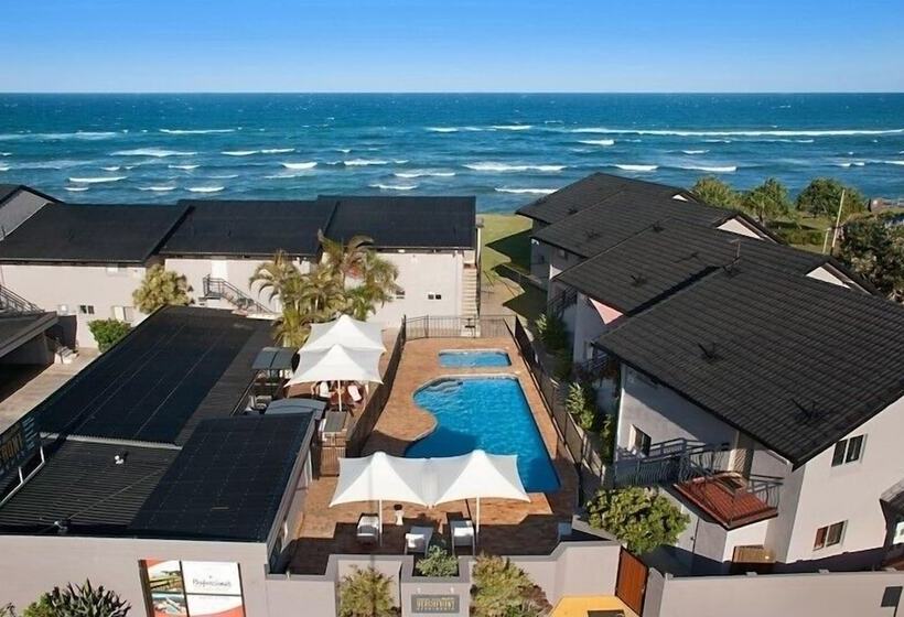 Lennox Head Beachfront Apartments